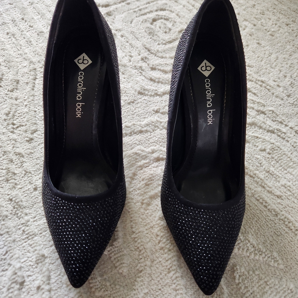 Elegant Black Stilletos